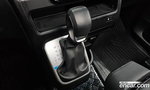 Hyundai Staria 2024 3.5 автомат (гидро), миниатюра 11 Hyundai Staria 2024 3.5 автомат (гидро), миниатюра 11