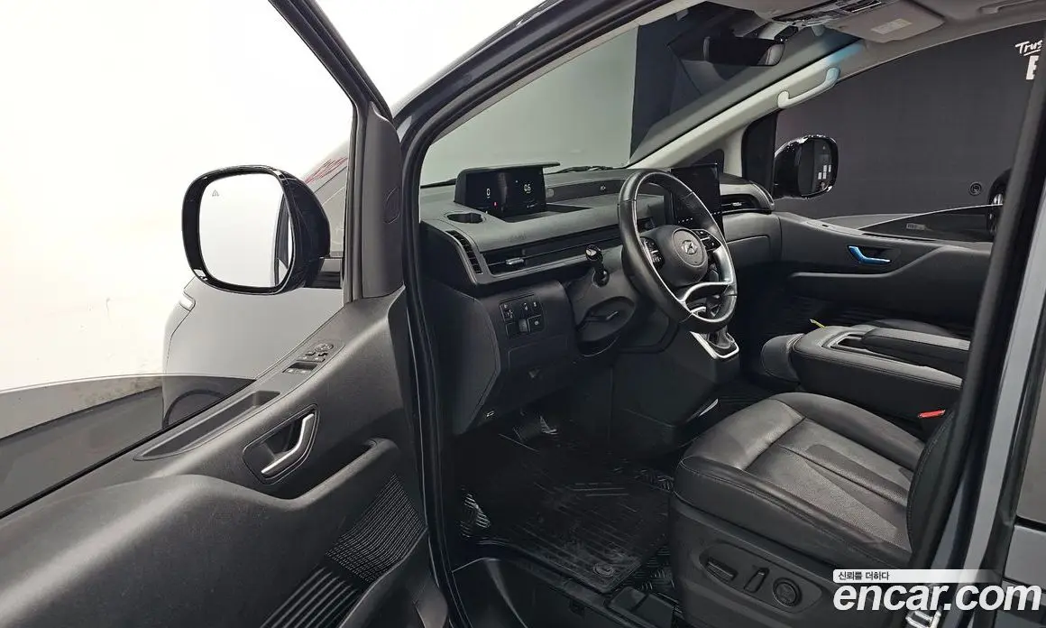 Hyundai Staria 2024 3.5 автомат (гидро), фото 12 Hyundai Staria 2024 3.5 автомат (гидро), фото 12