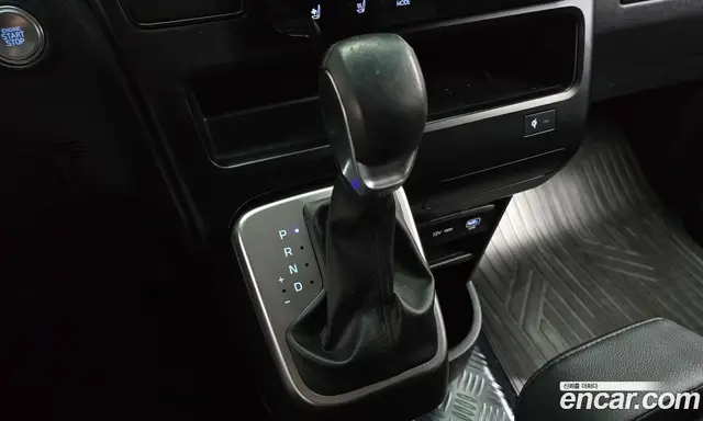 Hyundai Staria 2025 2.2 автомат (гидро), миниатюра 12