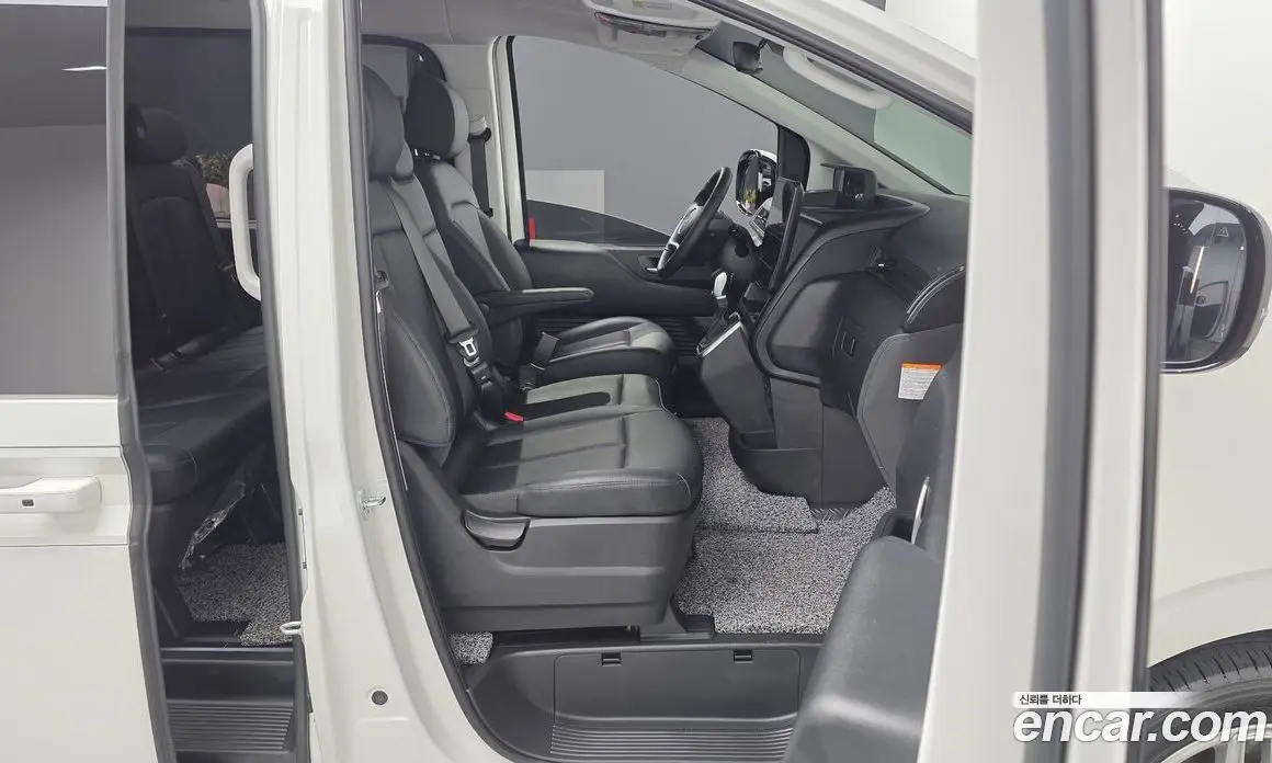 Hyundai Staria 2025 1.6 автомат (гидро), фото 17 Hyundai Staria 2025 1.6 автомат (гидро), фото 17