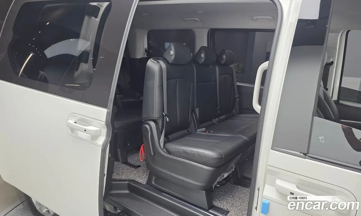 Hyundai Staria 2025 1.6 автомат (гидро), фото 18 Hyundai Staria 2025 1.6 автомат (гидро), фото 18