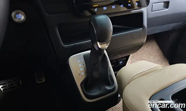 Hyundai Staria 2025 2.2 автомат (гидро), миниатюра 12