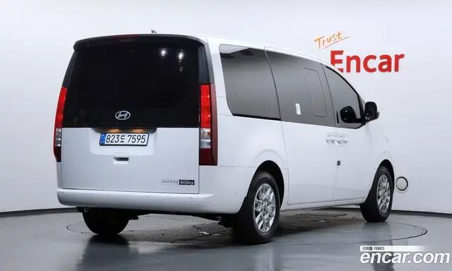 Hyundai Staria 2026 1.6 автомат (гидро), миниатюра 2 Hyundai Staria 2026 1.6 автомат (гидро), миниатюра 2
