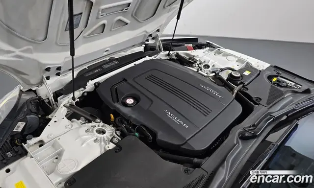 Jaguar F-Type 2019 2.0 автомат (гидро), миниатюра 6