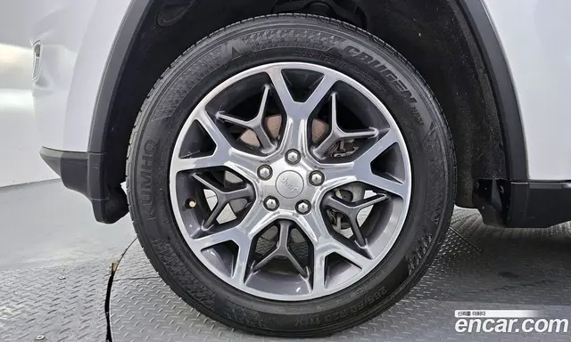 Jeep Cherokee 2019 3.6 автомат (гидро), миниатюра 5 Jeep Cherokee 2019 3.6 автомат (гидро), миниатюра 5