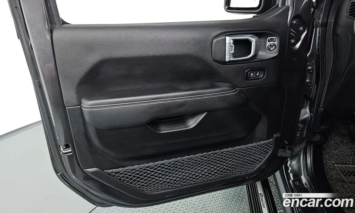 Jeep Gladiator 2021 3.6 автомат (гидро), фото 14
