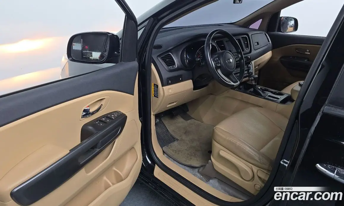 Kia Carnival 2020 2.2 автомат (гидро), фото 12 Kia Carnival 2020 2.2 автомат (гидро), фото 12