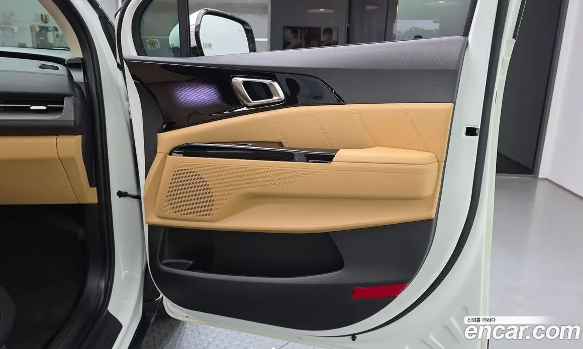 Kia Carnival 2023 3.5 автомат (гидро), фото 15