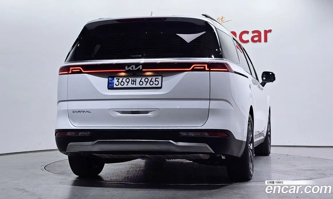 Kia Carnival 2023 3.5 автомат (гидро), фото 4