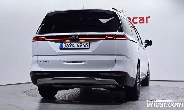 Kia Carnival 2023 3.5 автомат (гидро), миниатюра 4