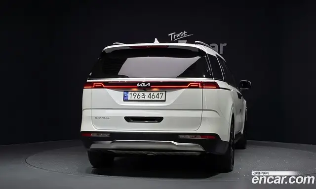 Kia Carnival 2023 3.5 автомат (гидро), миниатюра 3 Kia Carnival 2023 3.5 автомат (гидро), миниатюра 3