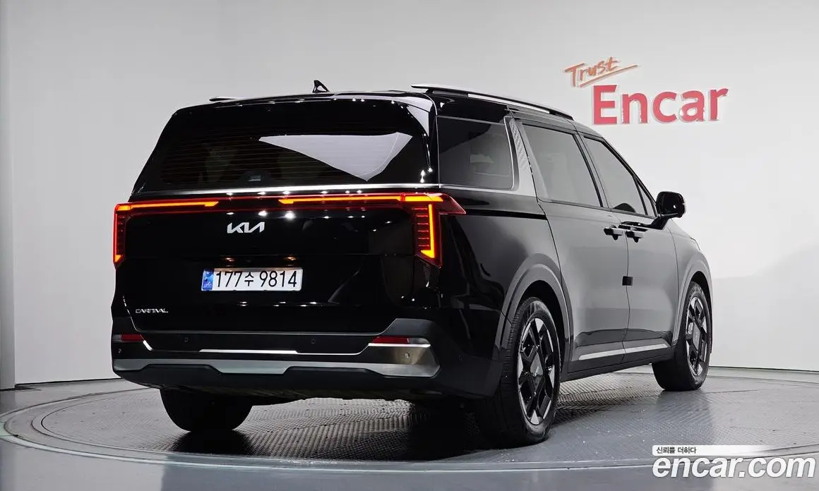 Kia Carnival 2024 3.5 автомат (гидро), фото 1 Kia Carnival 2024 3.5 автомат (гидро), фото 1