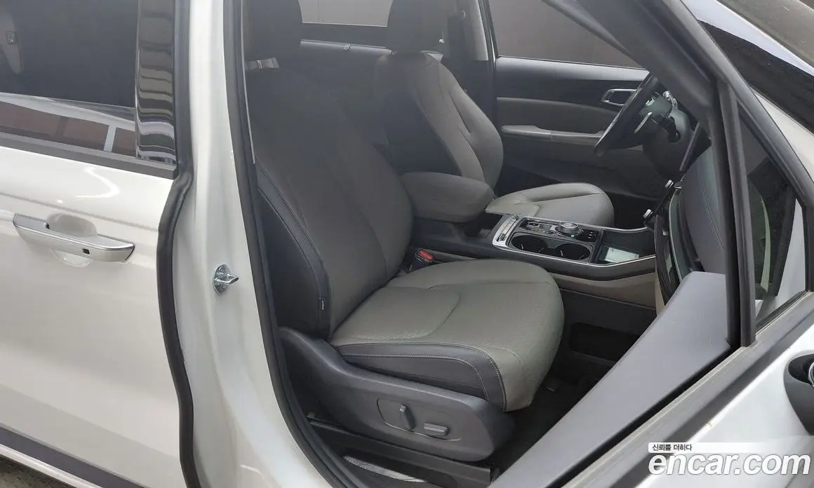 Kia Carnival 2024 1.6 автомат (гидро), фото 16 Kia Carnival 2024 1.6 автомат (гидро), фото 16