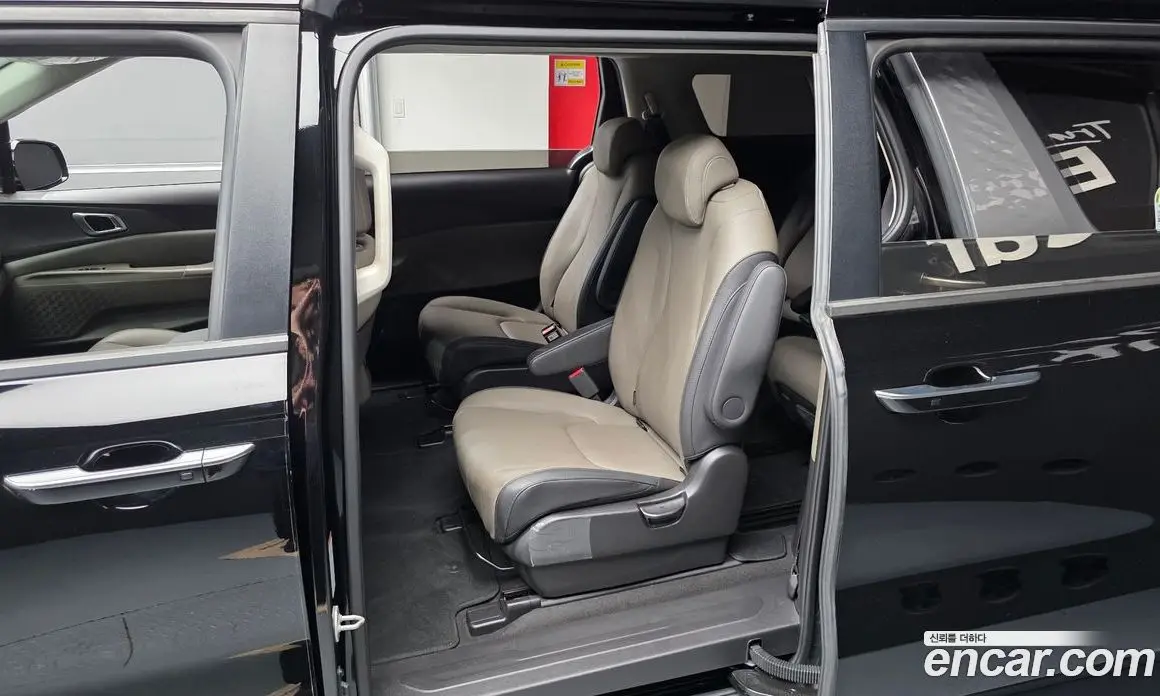 Kia Carnival 2024 3.5 автомат (гидро), фото 17