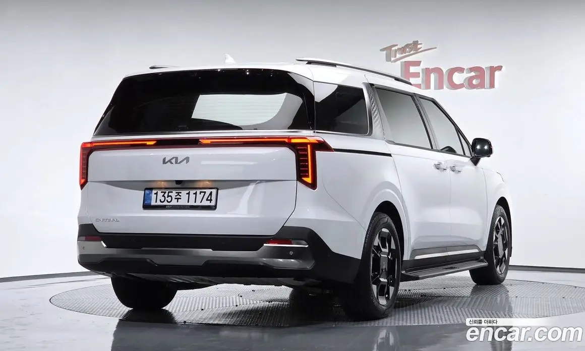 Kia Carnival 2025 2.2 автомат (гидро), фото 2 Kia Carnival 2025 2.2 автомат (гидро), фото 2