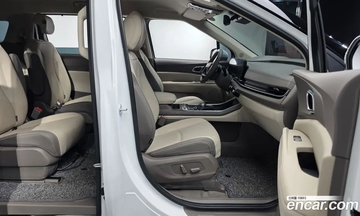 Kia Carnival 2025 2.2 автомат (гидро), фото 16 Kia Carnival 2025 2.2 автомат (гидро), фото 16
