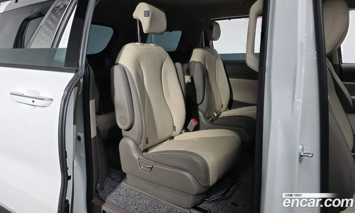 Kia Carnival 2025 2.2 автомат (гидро), фото 17 Kia Carnival 2025 2.2 автомат (гидро), фото 17
