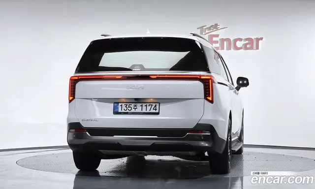 Kia Carnival 2025 2.2 автомат (гидро), миниатюра 4 Kia Carnival 2025 2.2 автомат (гидро), миниатюра 4