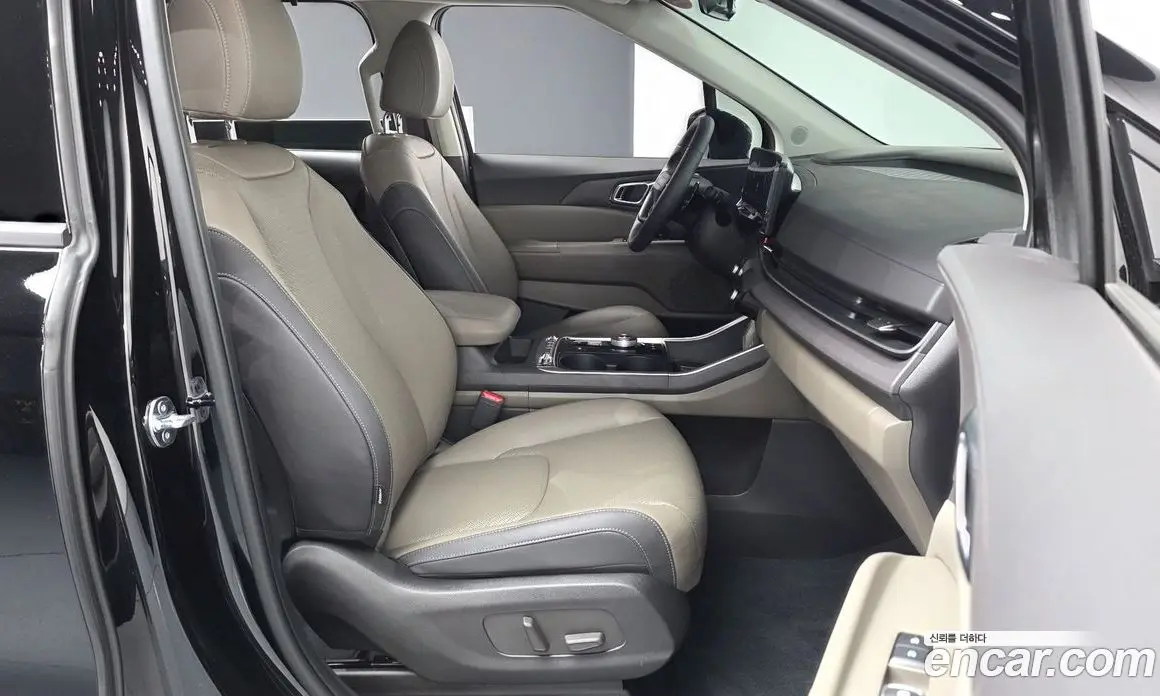 Kia Carnival 2026 3.5 автомат (гидро), фото 17 Kia Carnival 2026 3.5 автомат (гидро), фото 17