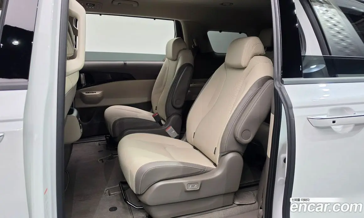 Kia Carnival 2026 3.5 автомат (гидро), фото 17