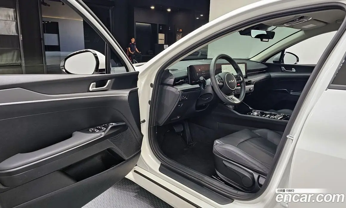 Kia K5 (Optima) 2024 2.0 автомат (гидро), фото 13