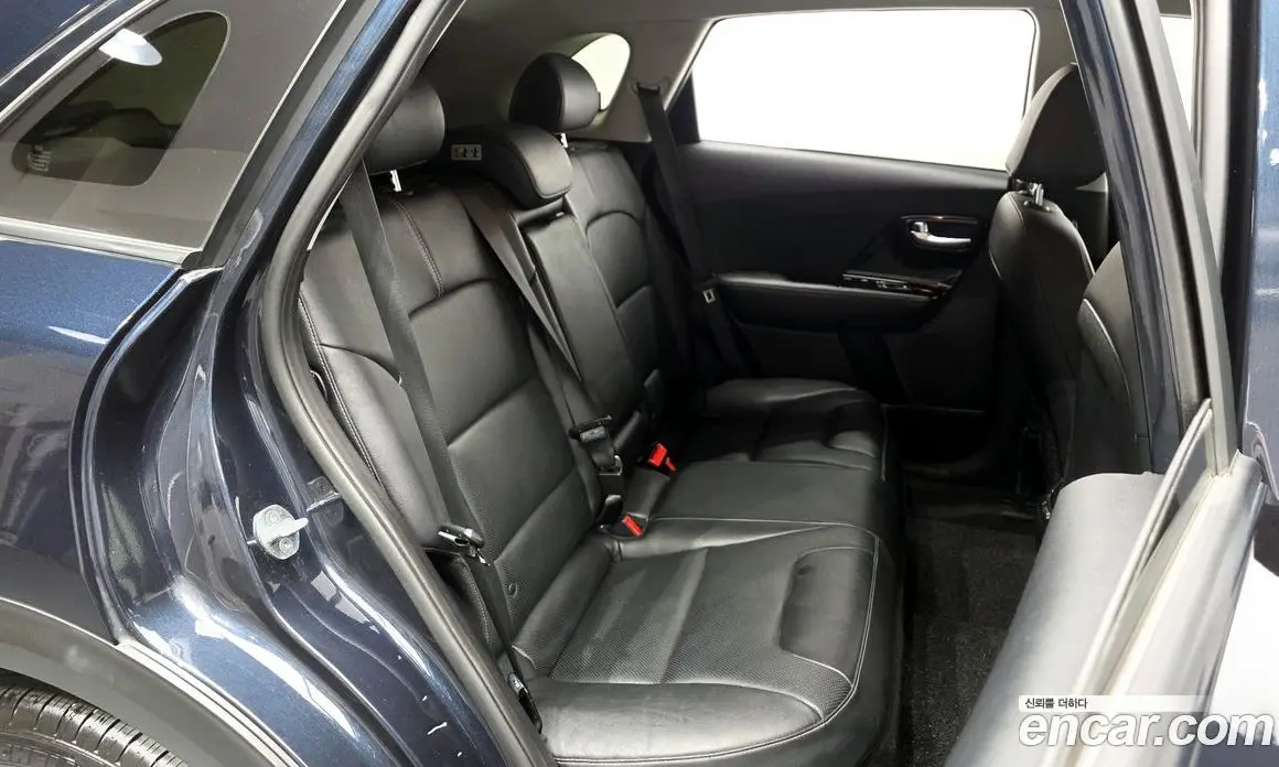 Kia Niro 2021 1.6 автомат (гидро), фото 17 Kia Niro 2021 1.6 автомат (гидро), фото 17
