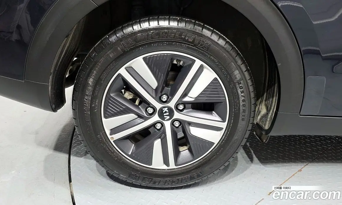 Kia Niro 2021 1.6 автомат (гидро), фото 5 Kia Niro 2021 1.6 автомат (гидро), фото 5