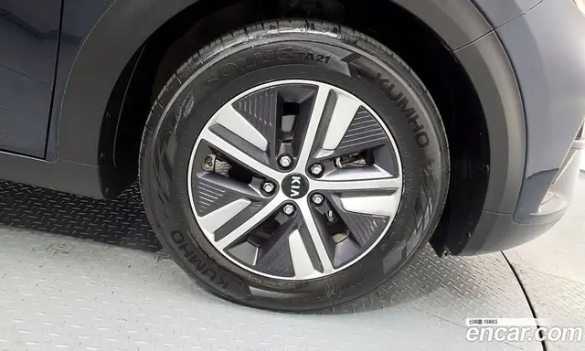 Kia Niro 2021 1.6 автомат (гидро), миниатюра 7 Kia Niro 2021 1.6 автомат (гидро), миниатюра 7
