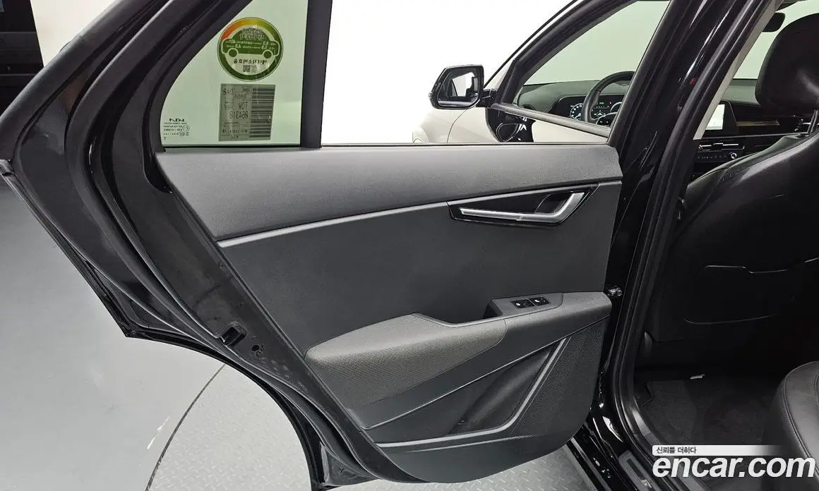 Kia Niro 2023 0.2 автомат (гидро), фото 15