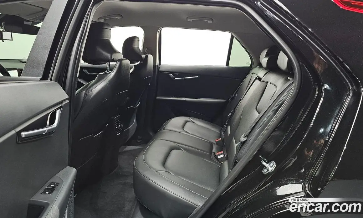 Kia Niro 2023 0.2 автомат (гидро), фото 18