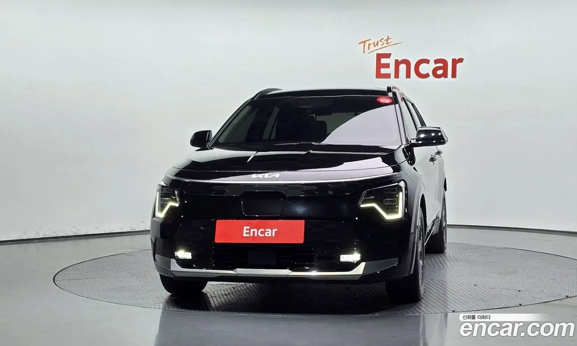 Kia Niro 2023 0.2 автомат (гидро), фото 3