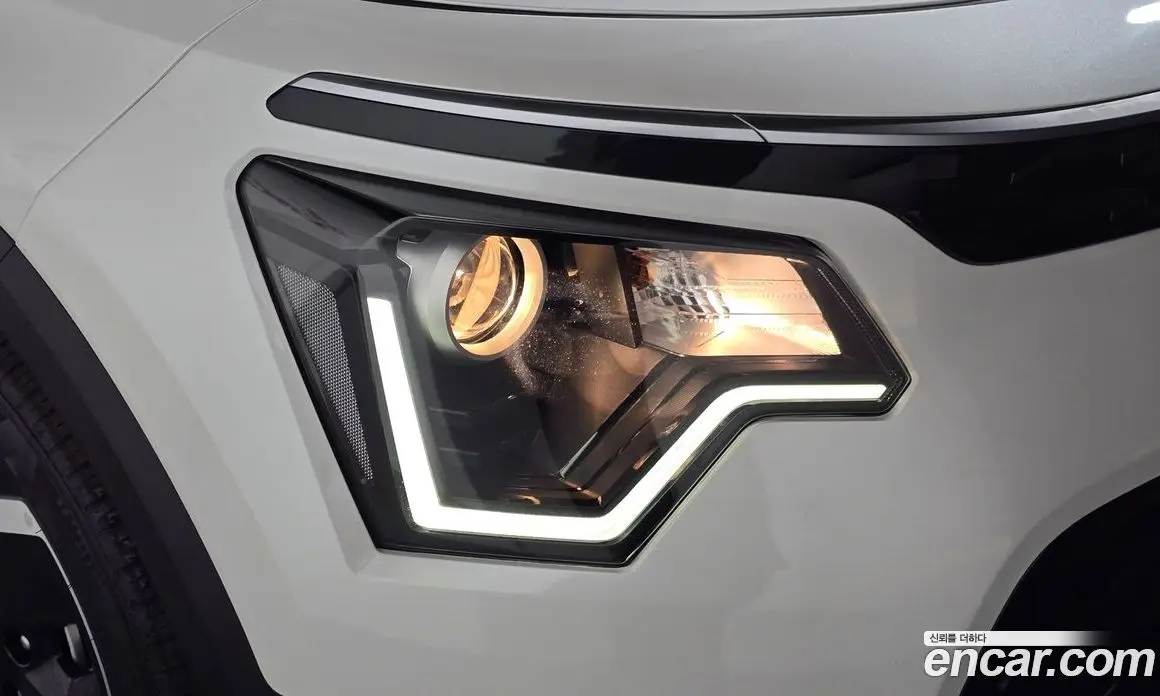 Kia Niro 2023 0.2 автомат (гидро), фото 7