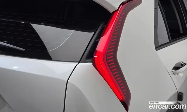 Kia Niro 2023 0.2 автомат (гидро), миниатюра 8