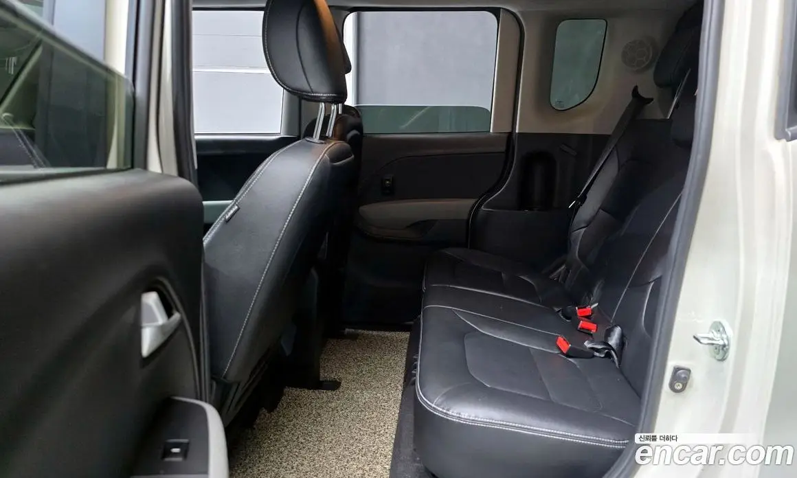 Kia Ray 2022 1.0 автомат (гидро), фото 18
