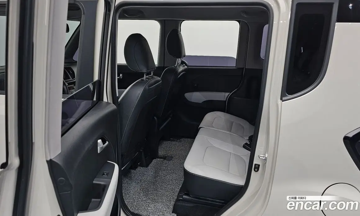 Kia Ray 2024 1.0 автомат (гидро), фото 17