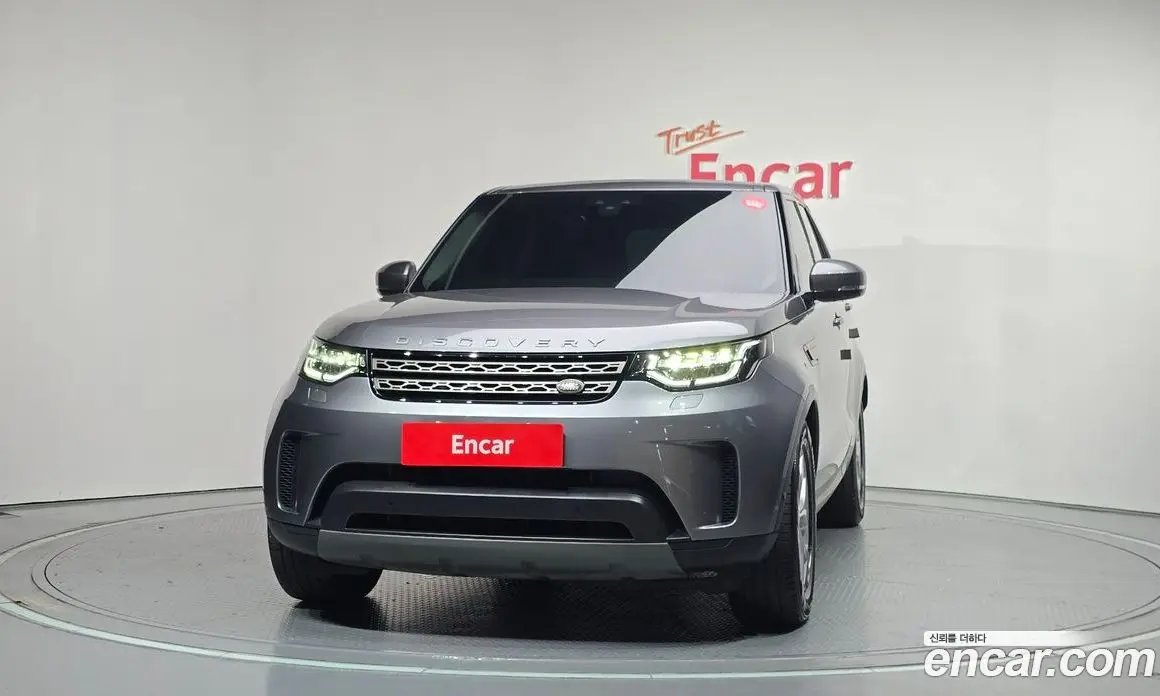 Land Rover Discovery 2020 2.0 автомат (гидро), фото 3 Land Rover Discovery 2020 2.0 автомат (гидро), фото 3