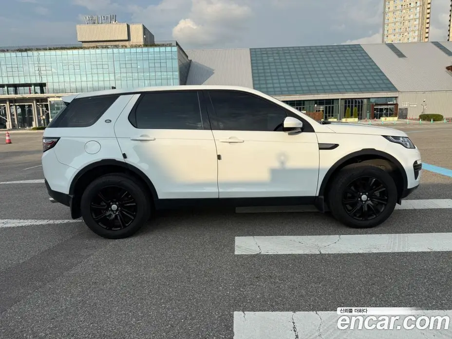 Land Rover Discovery Sport 2016 2.0 автомат (гидро), фото 4 Land Rover Discovery Sport 2016 2.0 автомат (гидро), фото 4