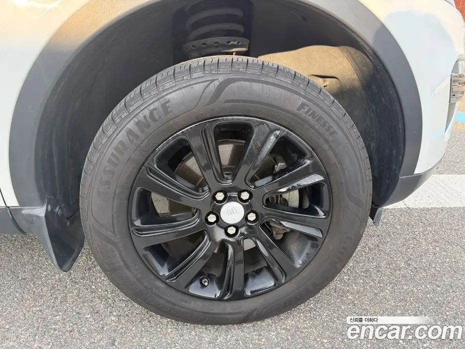 Land Rover Discovery Sport 2016 2.0 автомат (гидро), фото 8 Land Rover Discovery Sport 2016 2.0 автомат (гидро), фото 8