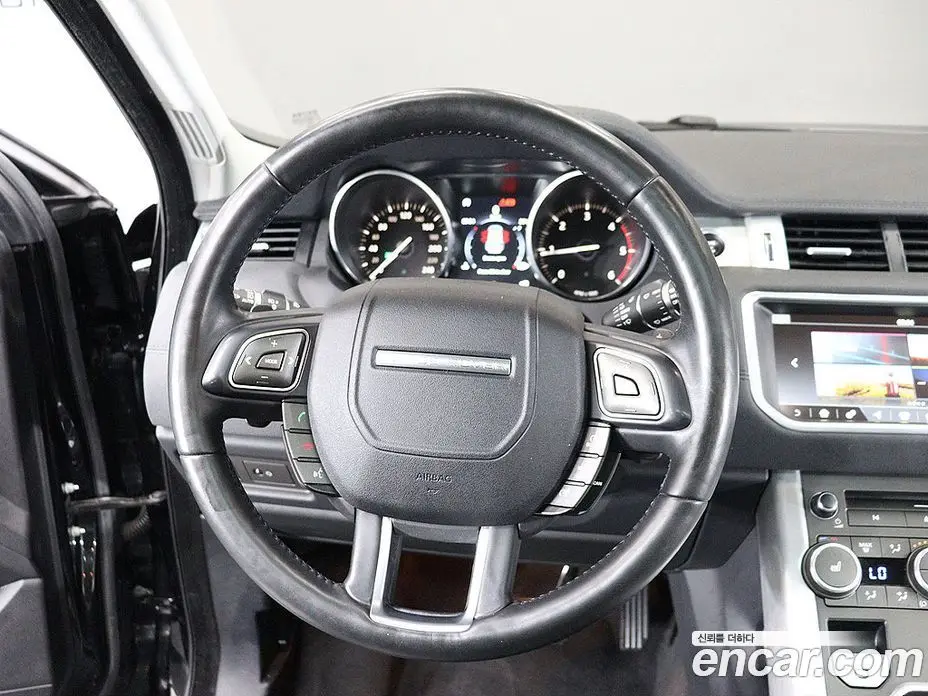 Land Rover Range Rover Evoque 2018 2.0 автомат (гидро), фото 14