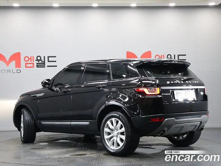 Land Rover Range Rover Evoque 2018 2.0 автомат (гидро), фото 3