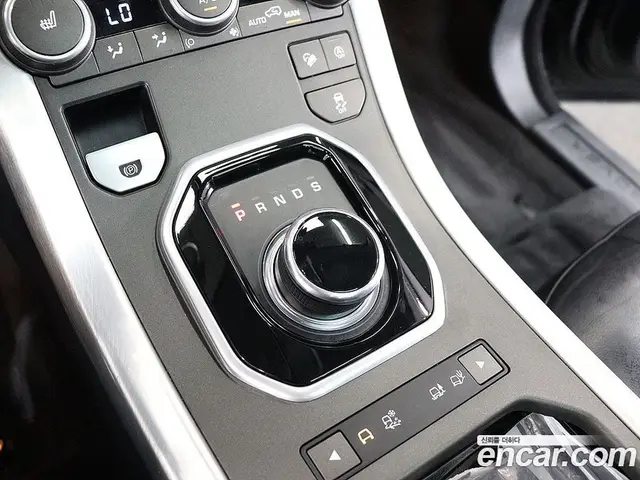 Land Rover Range Rover Evoque 2018 2.0 автомат (гидро), миниатюра 9