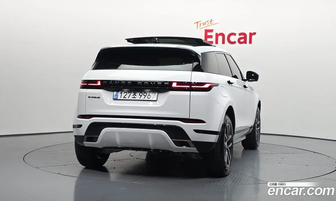 Land Rover Range Rover Evoque 2025 2.0 автомат (гидро), фото 4 Land Rover Range Rover Evoque 2025 2.0 автомат (гидро), фото 4