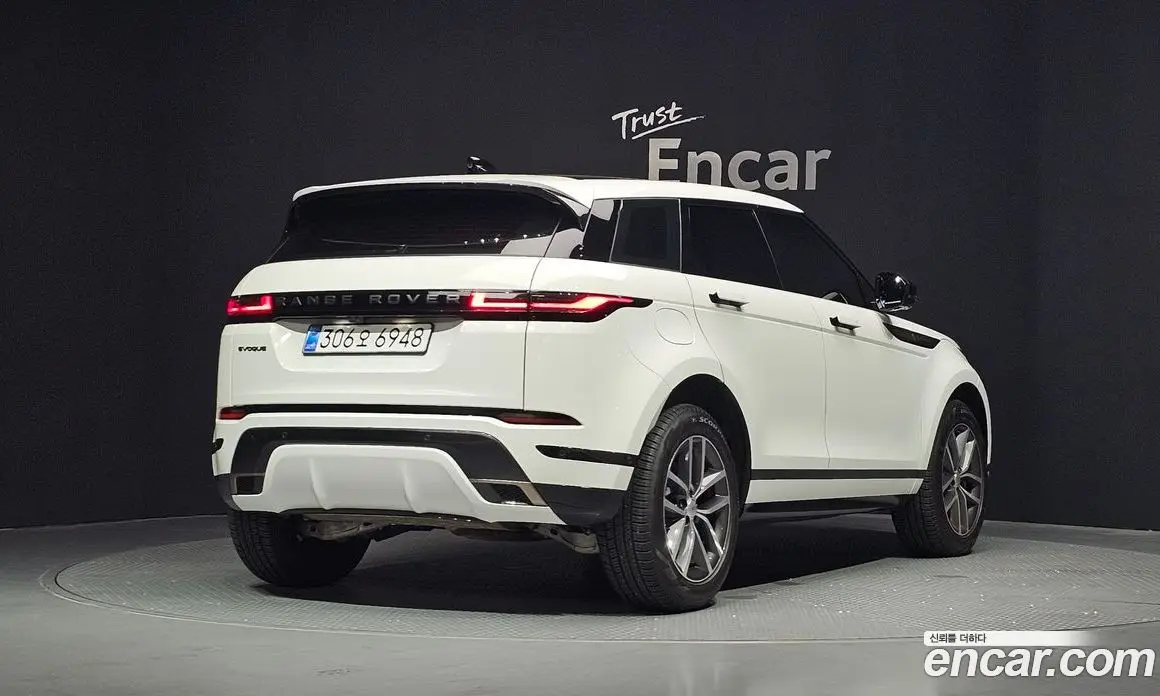 Land Rover Range Rover Evoque 2025 2.0 автомат (гидро), фото 2 Land Rover Range Rover Evoque 2025 2.0 автомат (гидро), фото 2