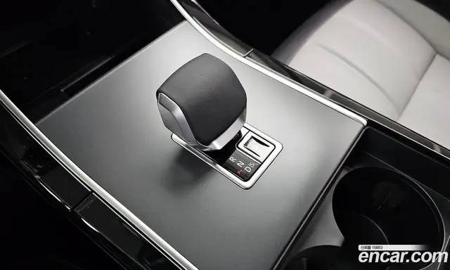 Land Rover Range Rover Evoque 2025 2.0 автомат (гидро), миниатюра 12