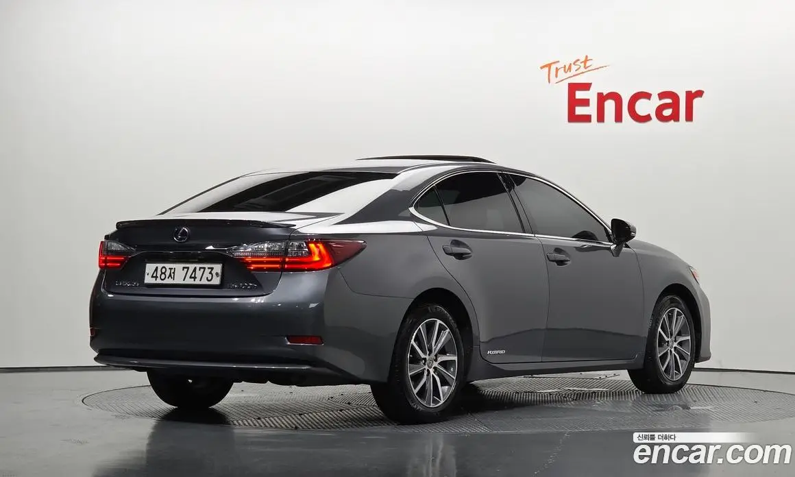 Lexus ES 2018 2.5 автомат (гидро), фото 2 Lexus ES 2018 2.5 автомат (гидро), фото 2