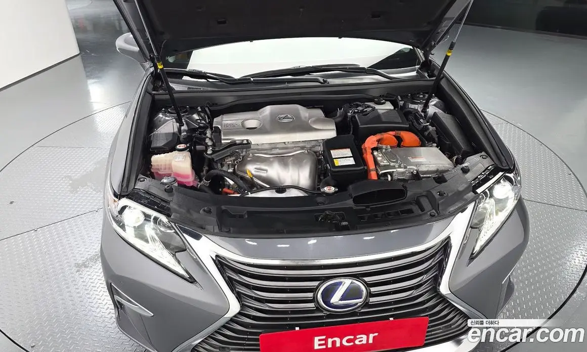Lexus ES 2018 2.5 автомат (гидро), фото 6 Lexus ES 2018 2.5 автомат (гидро), фото 6