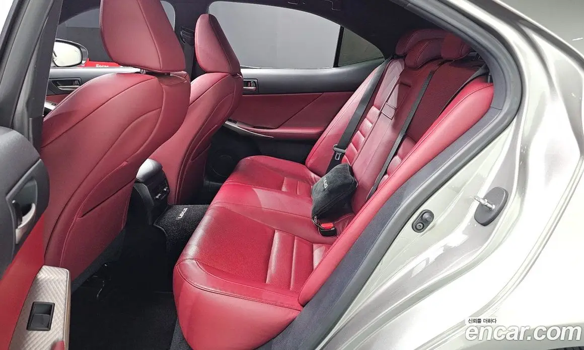 Lexus IS 2018 2.0 автомат (гидро), фото 18