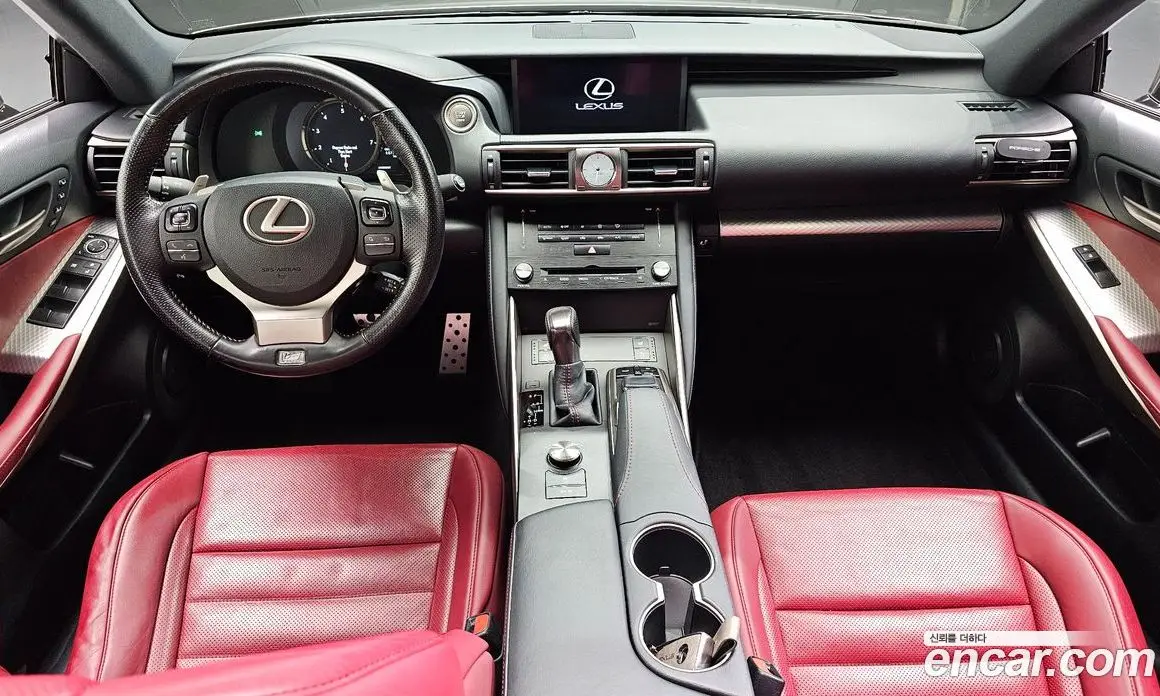 Lexus IS 2018 2.0 автомат (гидро), фото 10