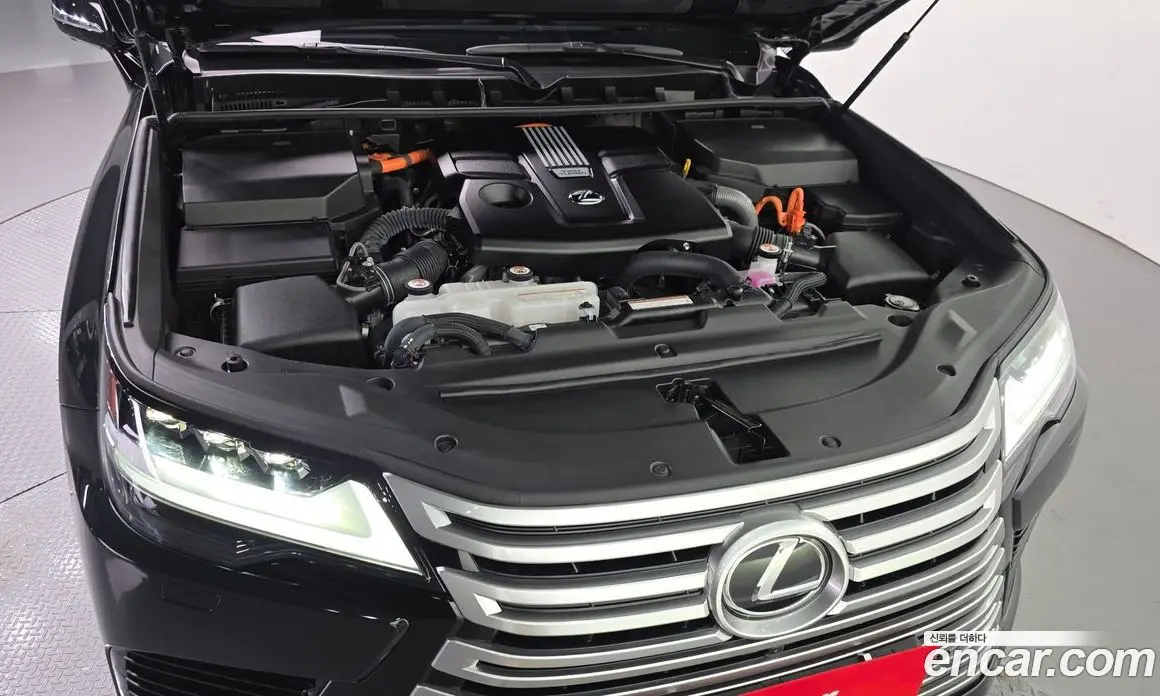 Lexus LX 2025 3.4 автомат (гидро), фото 6