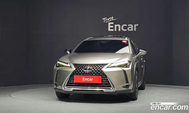 Lexus UX 2022 2.0 автомат (гидро), миниатюра 3